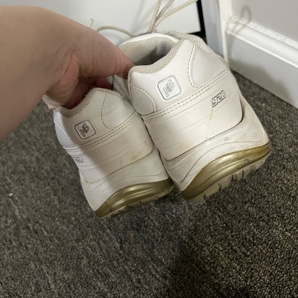 New Balance White Leather Lace Up Sneakers Size 11 US - Picture 4 of 6